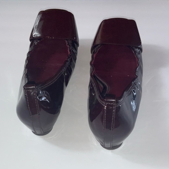Theory Patent Leather Wedge Ballet Flats Burgundy - Picture 5 of 11